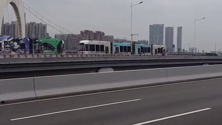 广州市有轨电车G4与涂鸦相遇(不建议用满屏看)