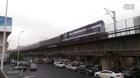 [火车]DF5+25G+S25B客列 通过广铁沙段长沙站北客线