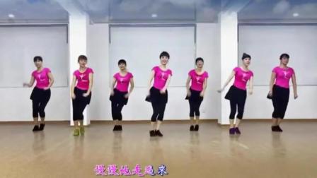 藕断丝连广场舞步简单易学的广场舞蹈教学视频