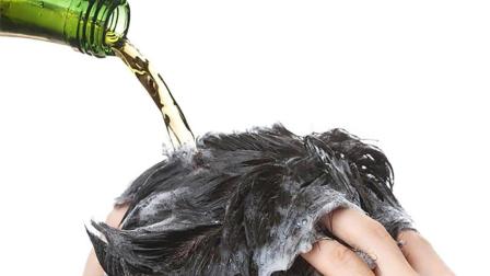 用啤酒洗头发的好处 洗头发时加点啤酒 居然有这么大的作用