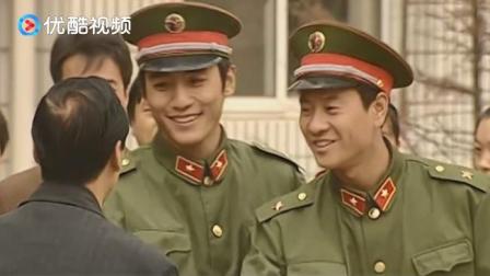 钟跃民制服歹徒，人们为他送来锦旗，他却说：我就是手痒痒了！