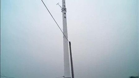 中国华为5G信号塔开建了, 下雨天还在安装, 有支持华为的吗?