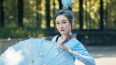 点击观看《仙气古典舞《白蛇》好看中国舞视频》