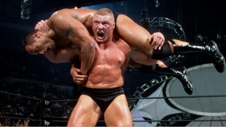 WWE劲爆榜单 猛兽布洛克莱斯纳在夏季狂潮大赛的劲爆时刻
