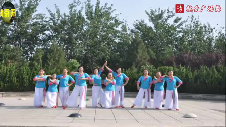 点击观看《北京开心舞蹈队学跳爱吾《梦金园》 0基础广场舞》