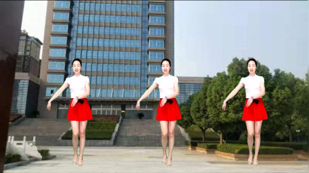 点击观看《简单大方32步广场舞视频桃花珺珺杨柳依依》