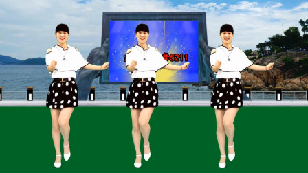 点击观看《燕子广场舞5211 学跳水兵舞视频》