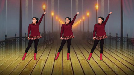 点击观看《玫香广场舞 2019新歌新舞《我在ktv唱伤心的歌》旋律优美，好听好看》
