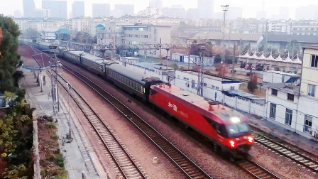 杭州开往包头的Z字火车 HXD3D牵引Z282次快速通过艮山门站