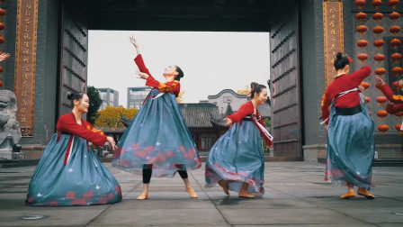 点击观看《单色舞蹈古典舞 中国舞与古诗词的碰撞会擦出什么火花呢？》
