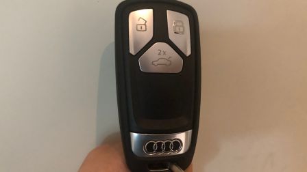 奥迪车钥匙更换电池（B9一代的A4、A5、Q5...）