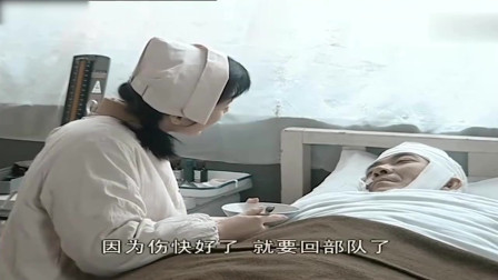 亮剑：小护士帮李云龙修剪指甲，李云龙还满脸笑咪咪，李云龙变了