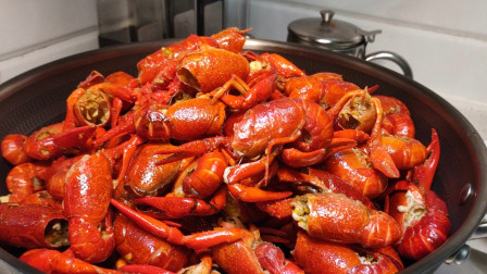小龙虾最好吃做法，一次做10斤，香辣过瘾，比饭店做的还好吃