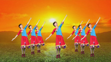喜庆红歌迎国庆！《天上太阳红彤彤》健康中国，一起舞吧！