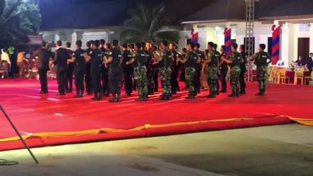 柬埔寨：风靡全柬的宪兵舞蹈，确实好看