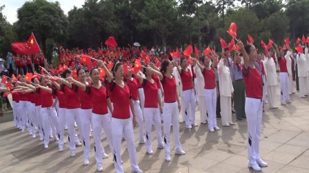 健身广场舞《没有共产党就没有新中国》《唱支山歌给党听》《歌唱祖国》——演唱者：来宾市广场健身协会，视频制作:蒙玉