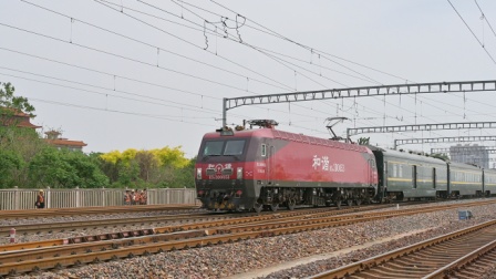 Z286次列车（南宁——北京西）京广线正定站附近通过，京局京段HXD3D 0053牵引（2023/05）
