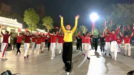 劲爆DJ广场舞《站在草原望北京》豪迈大气，唱出对祖国的
