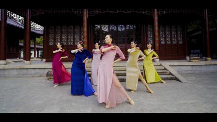 点击观看《派澜中国舞《永不消逝的电波》 轻松学会专业舞蹈》