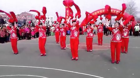 黄岛区大殷社区健身队   秧歌舞《 欢乐中国年》
