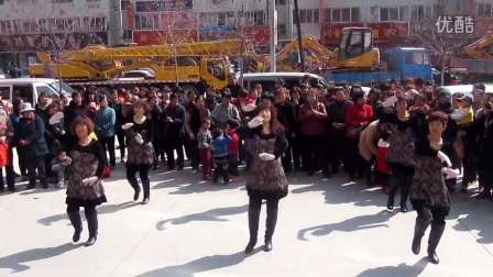 2014三八广场舞阿瓦人民唱新歌