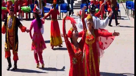 新疆昌吉市六工镇第三届“围绕总目标 共建美丽新农村”广场舞大赛《麦西来甫》---参赛单位沙梁子村