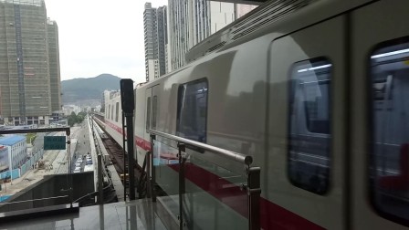 广州地铁4号线L5型车金洲站会车