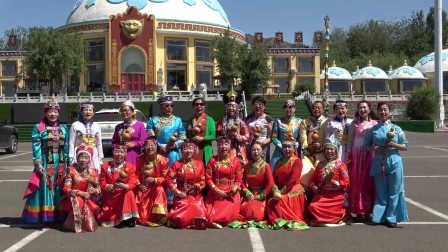 欢乐时刻《我们是共产主义接班人》内蒙古葫芦丝巴乌协会内蒙古生态园表演。