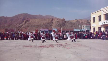 青海省贵德县尕让乡希望台村演出之藏族舞蹈1