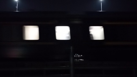 DF11G 0101和DF11G 0199牵引Z111次列车快速通过西江大桥-3