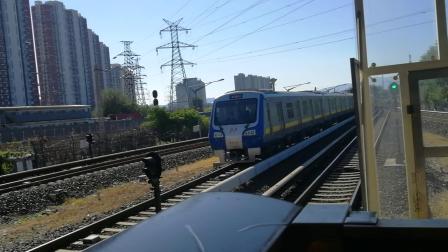 北京地铁13号线dkz5g进站