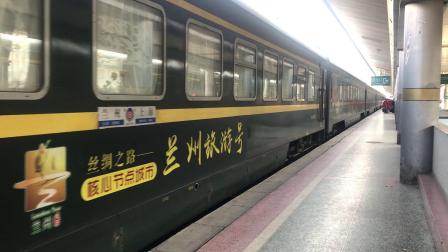 兰局兰段HXD1C-6158牵引兰州-上海Z128次车底进兰州站