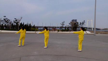 2019中国烟台丽影操舞第三套快乐舞步健身操，(动作分解)第五节，三步舞步，背面。