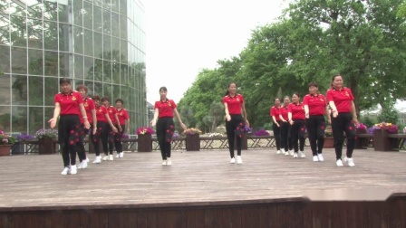 叠石桥三期广场舞队————中国美草原美