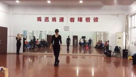 点击观看《刘剑蓉藏族舞布达拉 第一段背面视频》