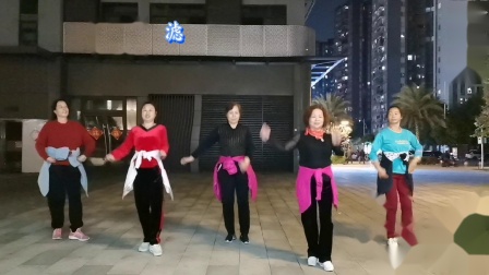ー支跳到冬奥会鸟巢的广场舞《站在草原望北京》歌曲欢快，这舞太欢乐。筒单易跳，赶紧学起来吧