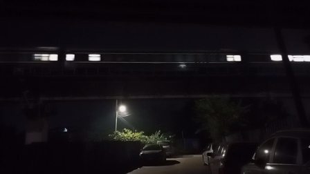 DF11G 0166和DF11G 0159牵引Z502次列车快速通过西江大桥-3