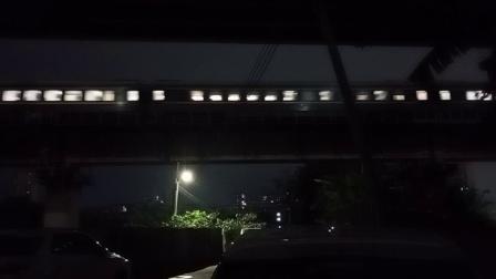 DF11G 0185和DF11G 0042牵引Z386次列车快速通过西江大桥-5