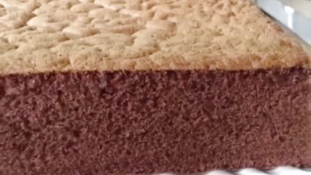 蓬松巧克力海绵蛋糕