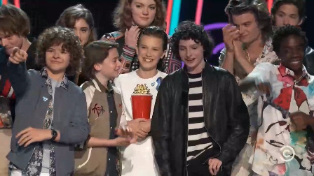 《猴姆独家》恭喜《怪奇物语》获得2017年MTV电影电视盛典年度最佳美剧