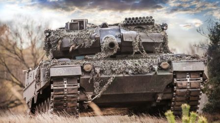 十四 坦克即将消失 世界一的德国豹坦克竟成活靶子