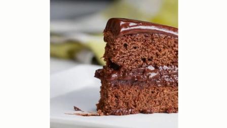 口感非常扎实的欧式蛋糕, 古典家常黑巧克力蛋糕的做法