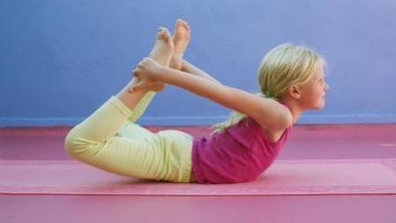 瑜伽初学者简单动作 十个最简单的瑜伽动作 最