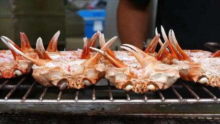 日本美食, 烤生蠔, 烤螃蟹加蟹卵, 关东煮乱炖, 鲜虾刺身, 铁板牛肉, 炭烧各种海鲜, 生吃鱿鱼