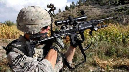 【预言】《绝地求生大逃杀》吃鸡了! 十二巅峰杀局 AWM后期爆头屠杀凶残流 结尾看谁先被毒死