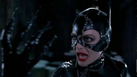《蝙蝠侠归来 国语版》  猫女秀身手打流氓 气质大变遭怀疑