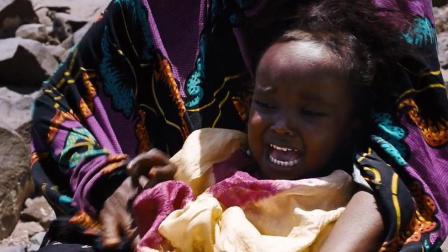 3岁女孩被割去重要器官, 震动全球的非洲割礼! 真实改编