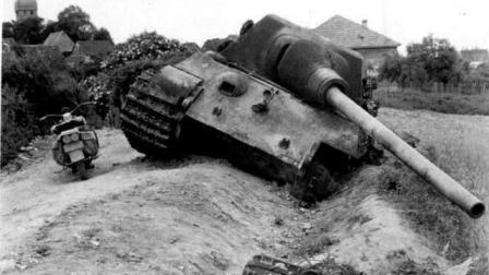 坦克世界赤色火风出品: 泥泞中的猎虎