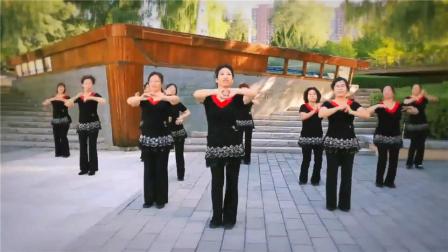 广场舞大妈版《八戒八戒》舞蹈教学视频，学起！