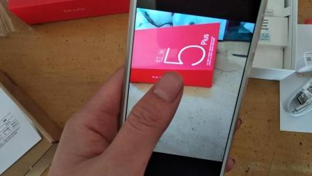 红米5plus金色版开箱: 在多彩机身的色是不是有些过时了?